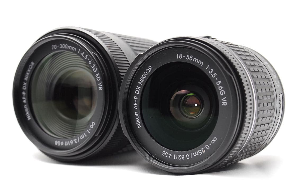 新品級✨️Nikon D5600★ショット数84！ダブルズーム＆WiFi付！