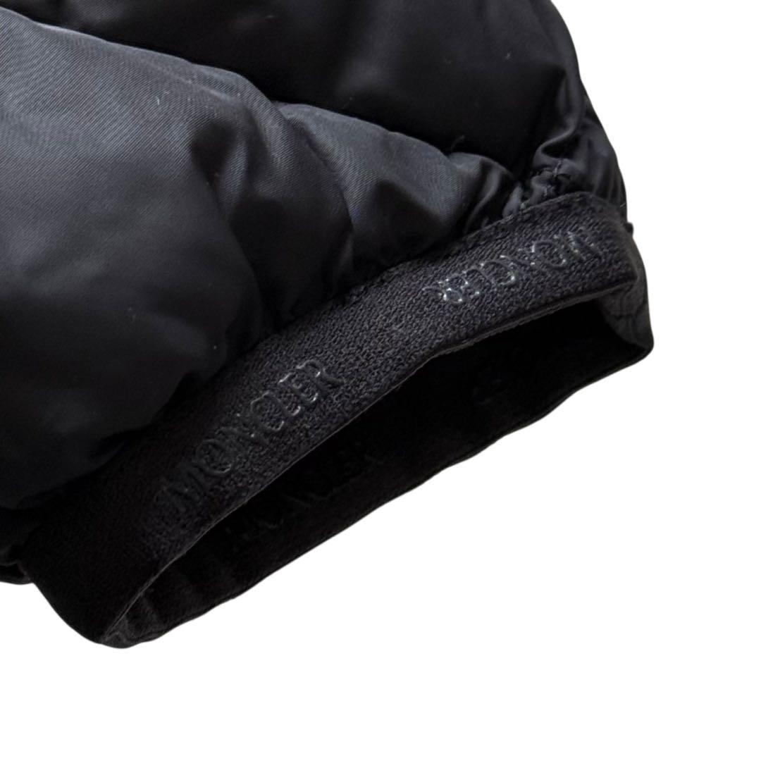 MONCLER モンクレール ARVOUIN ダウンジャケット フード ブラック
