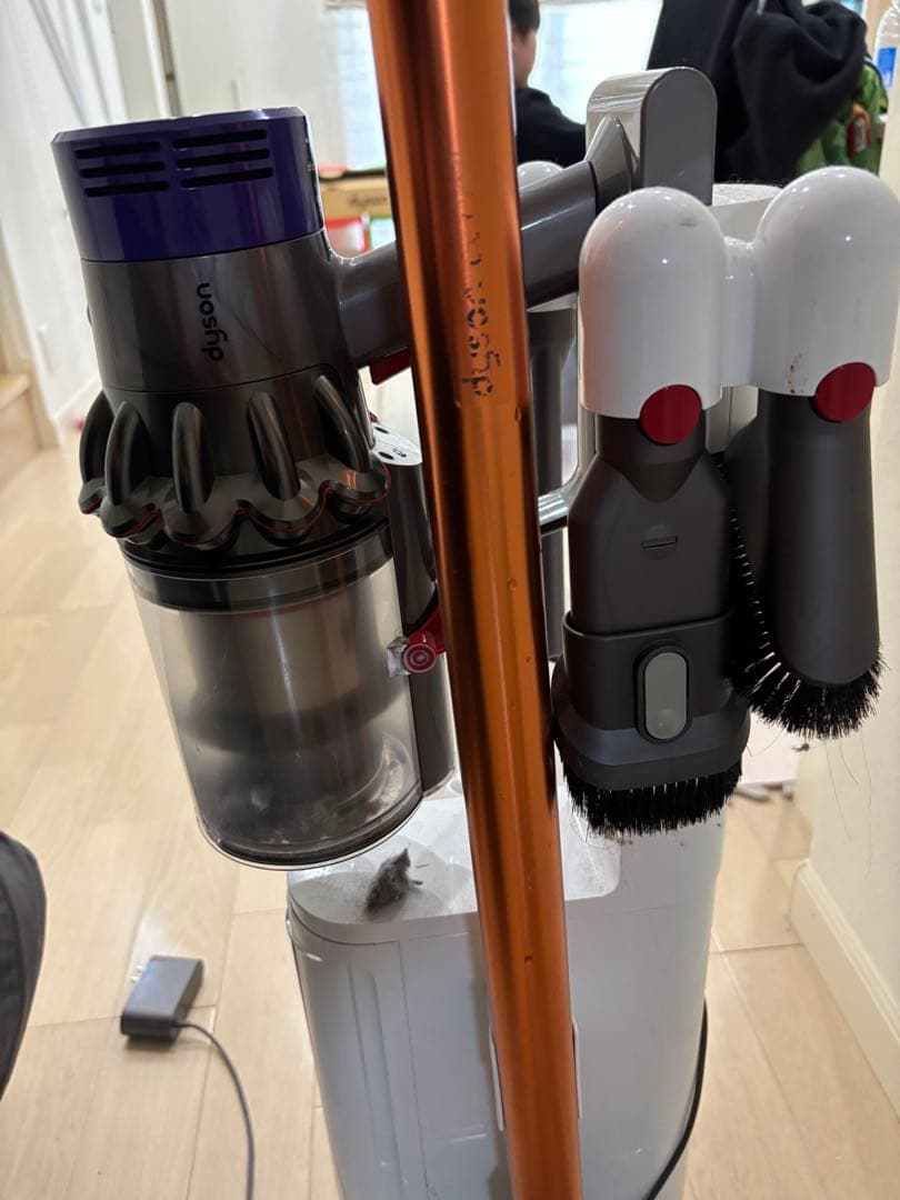 Dyson SV12 コードレス掃除機
