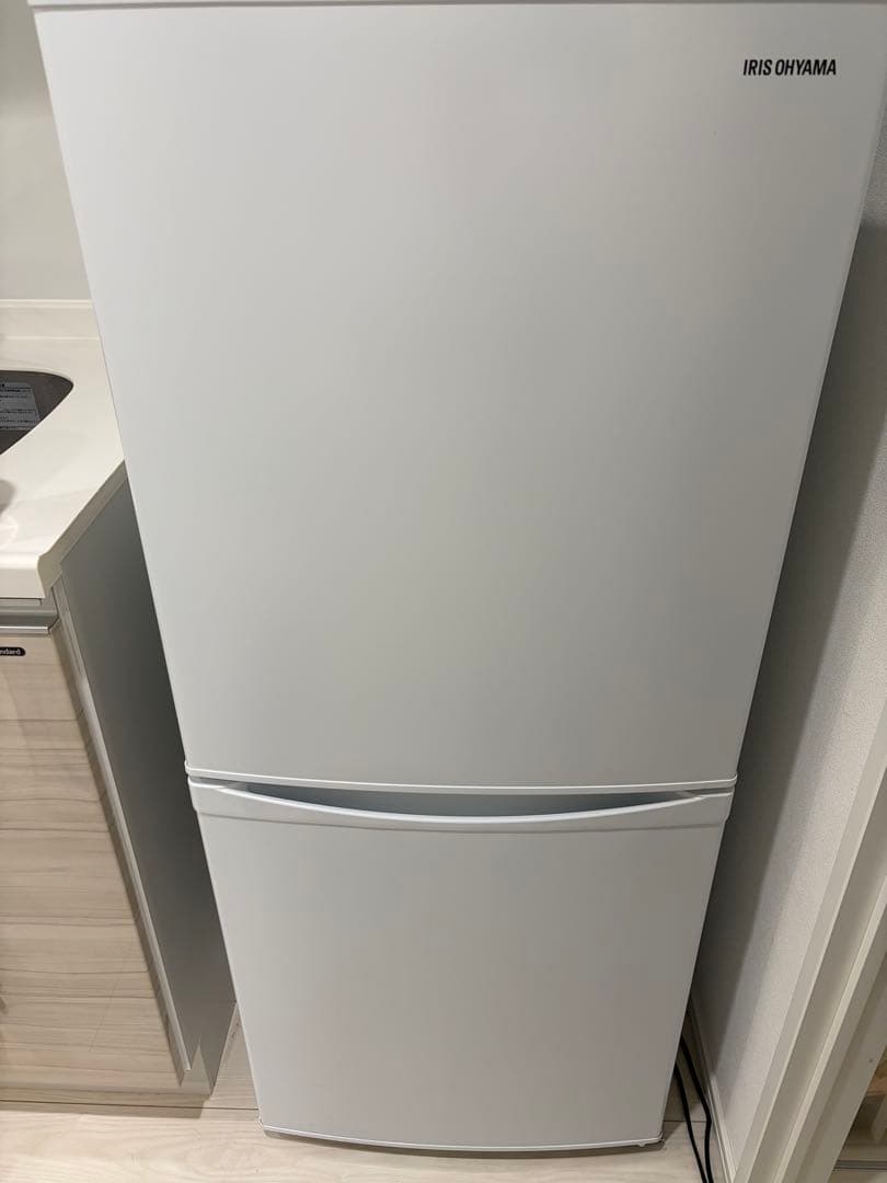 IRIS OHYAMA ノンフロン冷凍冷蔵庫　IRSD-14A 142L