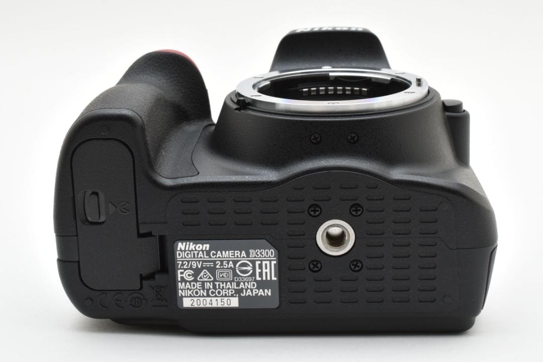 超美品 NIKON ニコン D3300 ショット枚数 196枚 M495