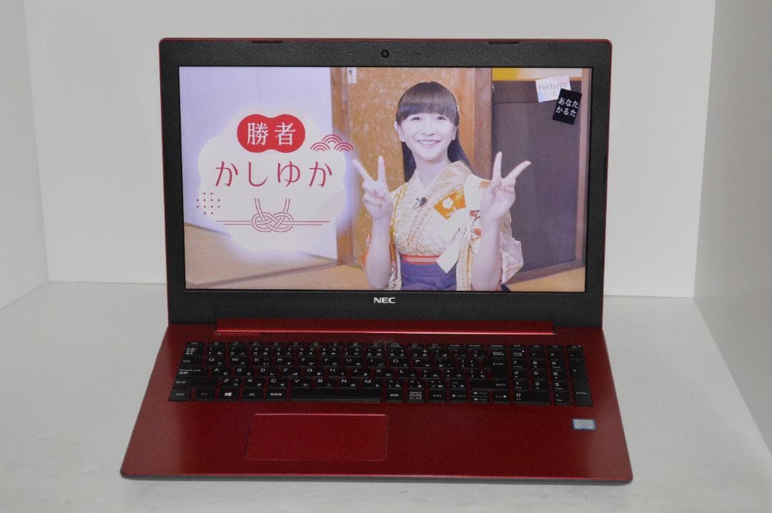 レッドLAVIE第8世代Corei7/20G/SSD1TB/バッテリー新品