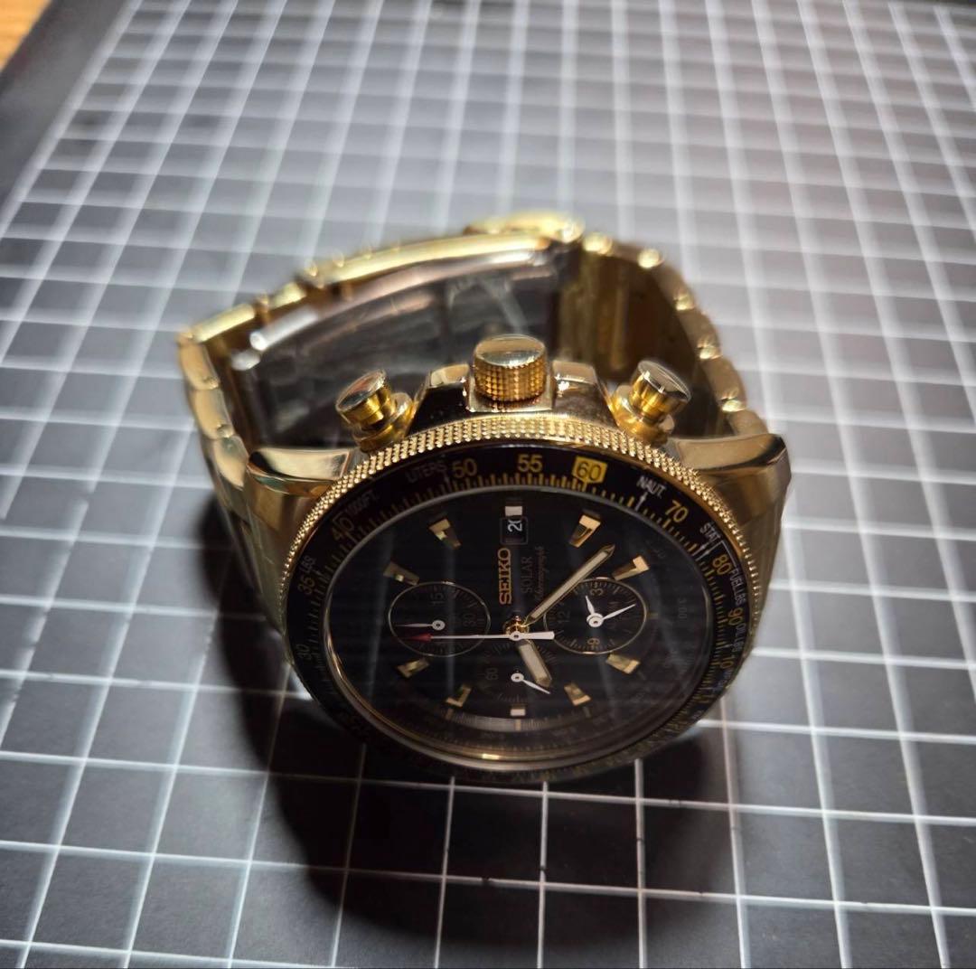 SEIKO SOLAR クロノグラフ ゴールド/ブラック