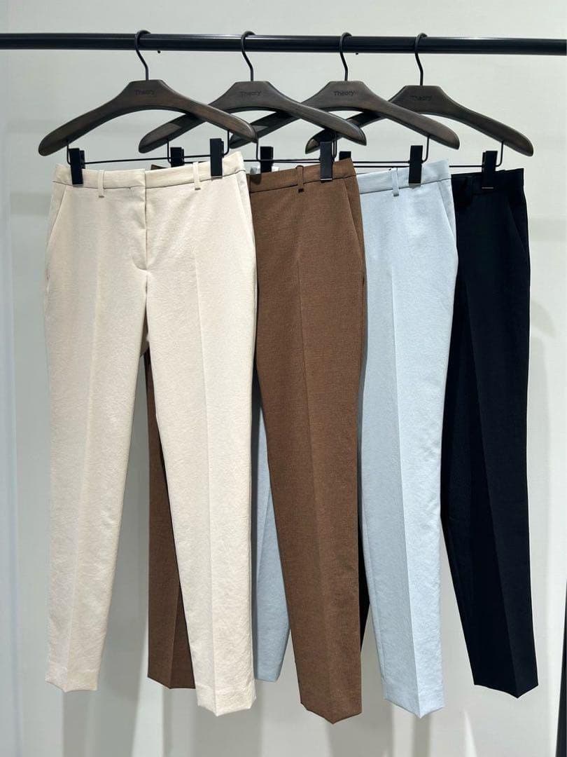 theory Crisp Poly ウォッシャブル　夏用パンツスーツ