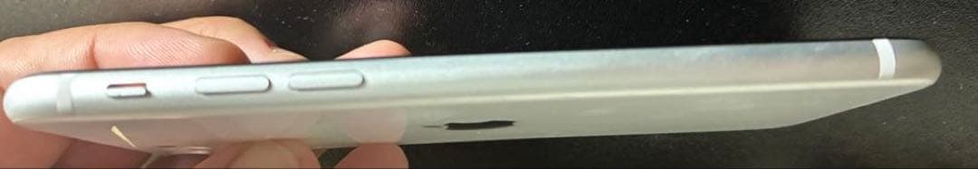 【第2世代】iPhoneSE 64GB ホワイト SIMフリー