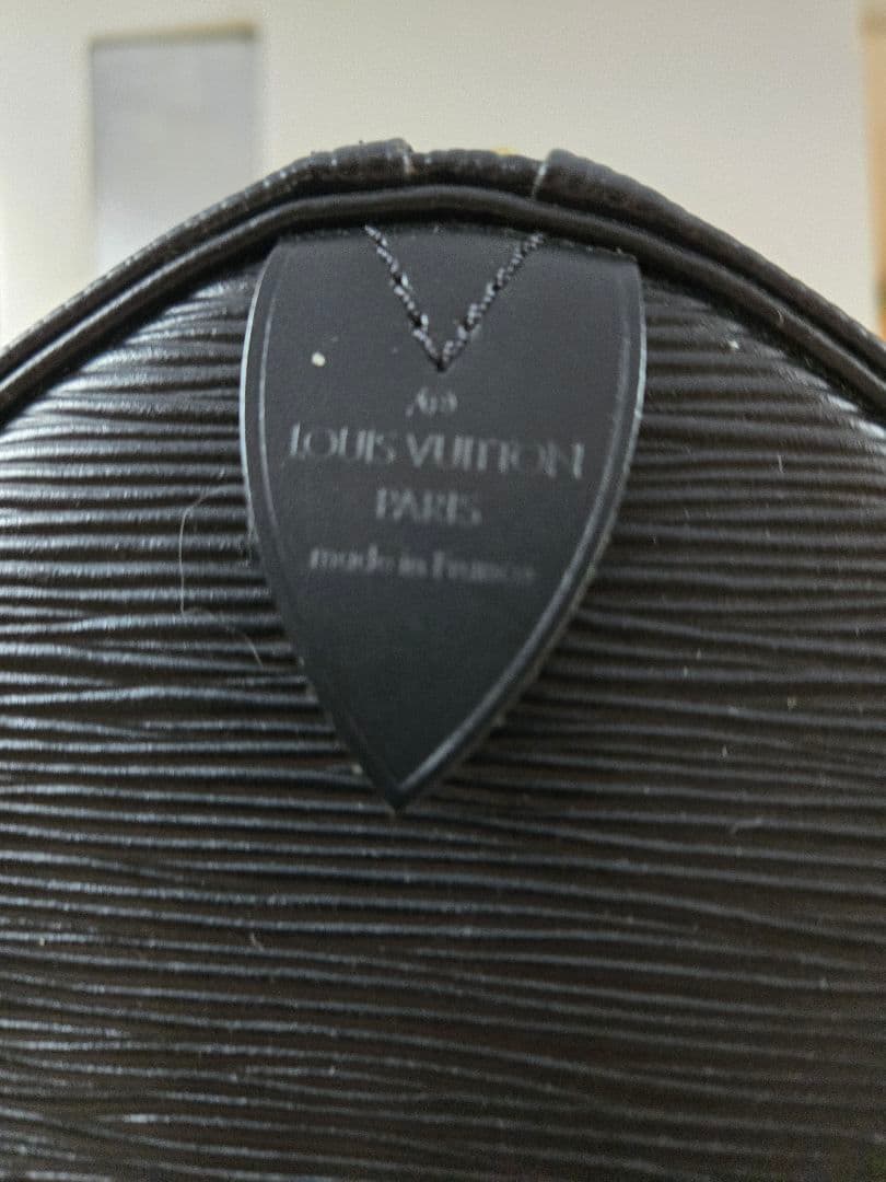 美品　ルイヴィトン　エピボストンバックルイヴィトン