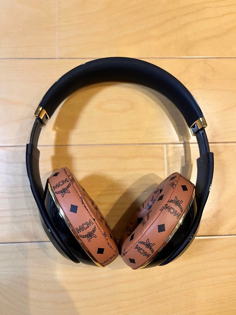 【超希少】Beats by Dre ＆MCMコラボ ワイヤレスヘッドホン 黒