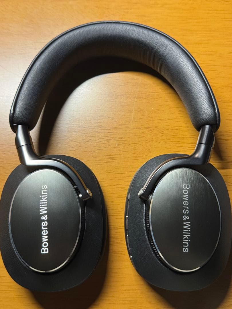 Bowers & Wilkins B&W Px8 ブラック