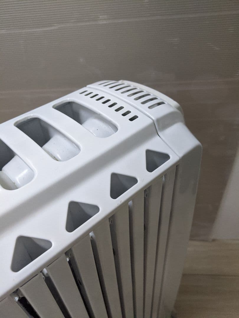 DeLonghi デロンギ ドラゴンデジタル TDD0915W オイルヒーター