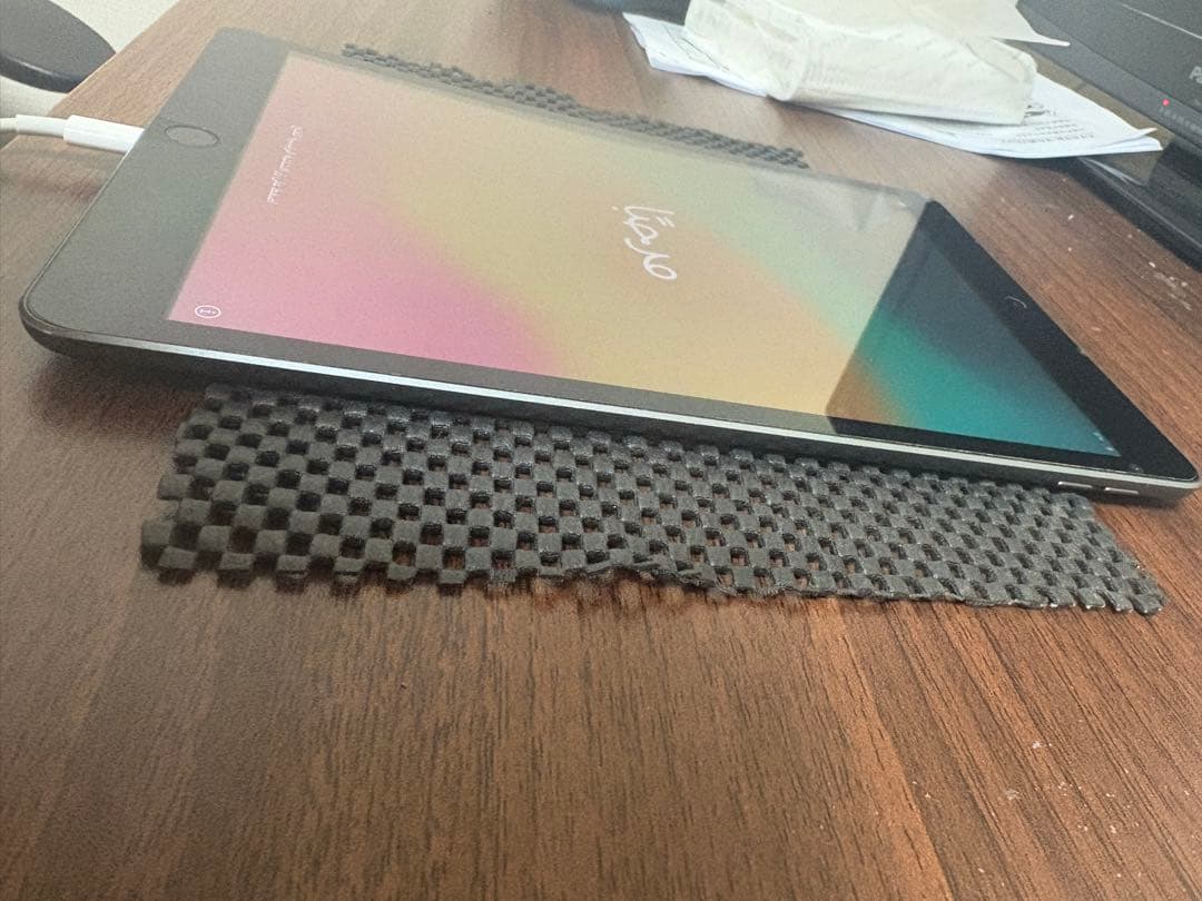 iPad 本体 スペースグレイ 第8世代 32GB SIMフリー