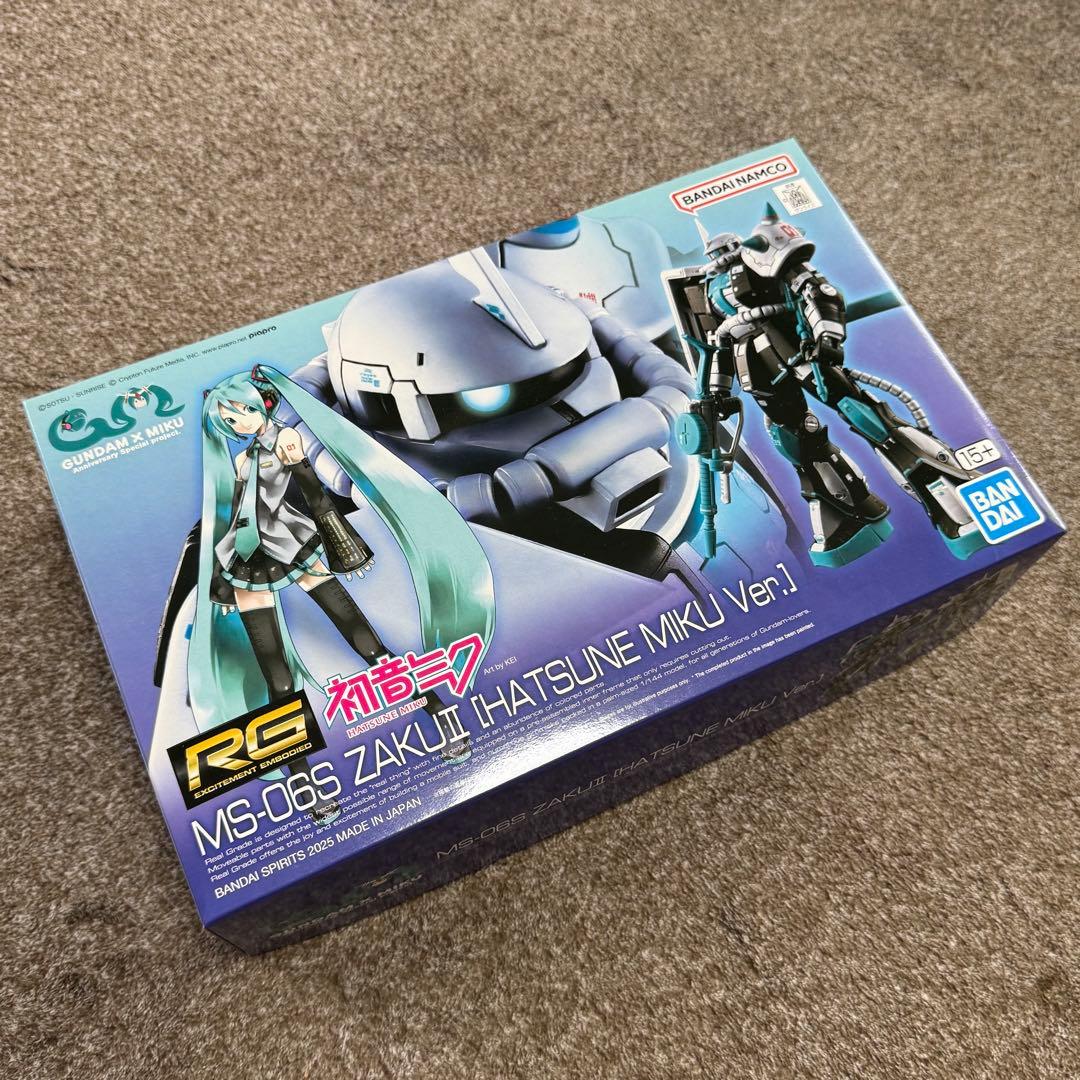 S*送様 【機動戦士ガンダム】RG 1/144 MS-06SザクII [初音ミク