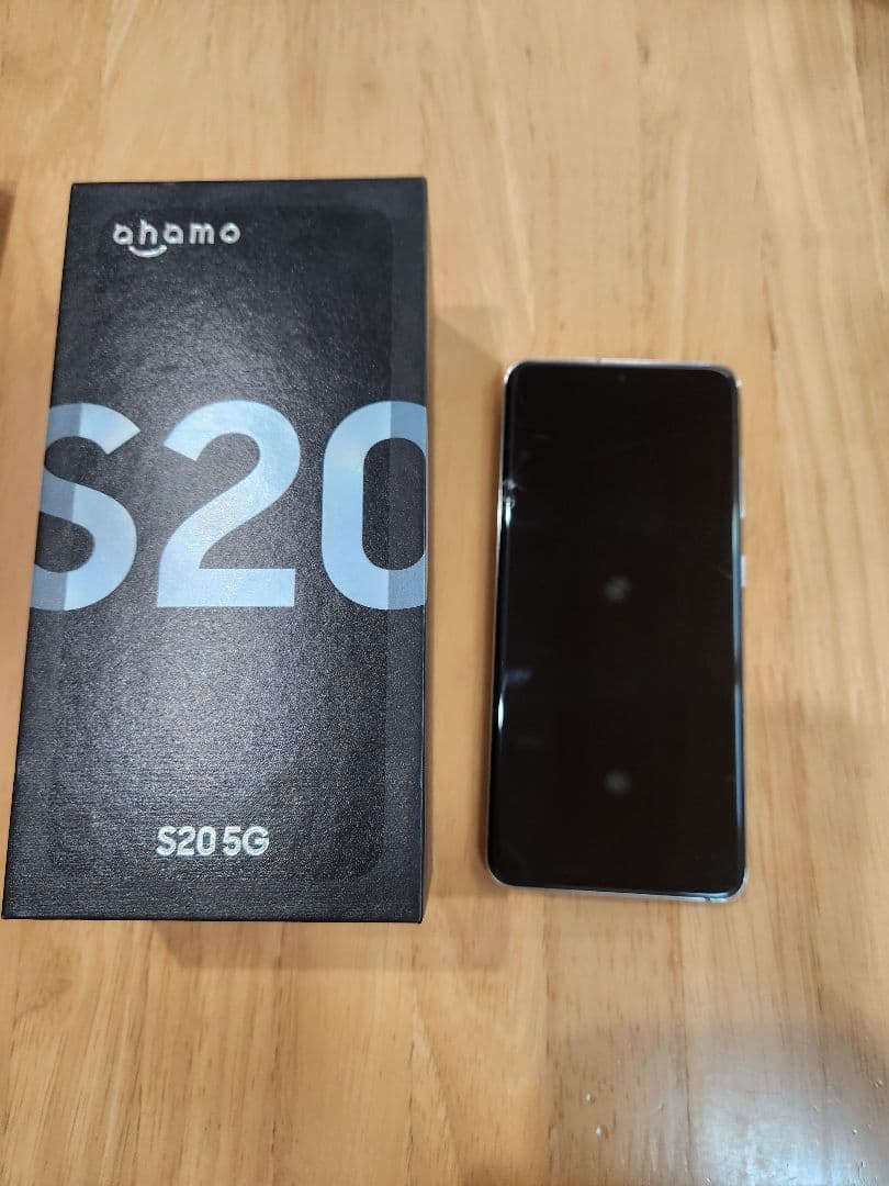 SAMSUNG Galaxy S20　画面割れ