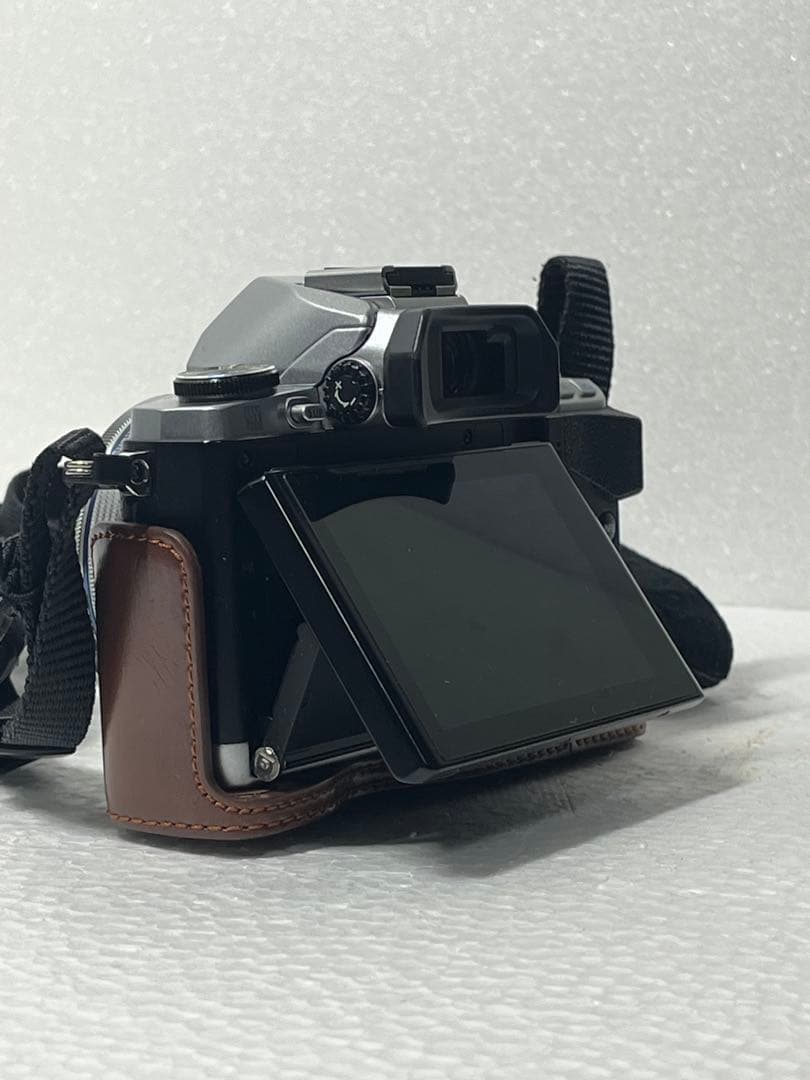 OLYMPUS OM-D E-M10 レンズキット 現状品 美品