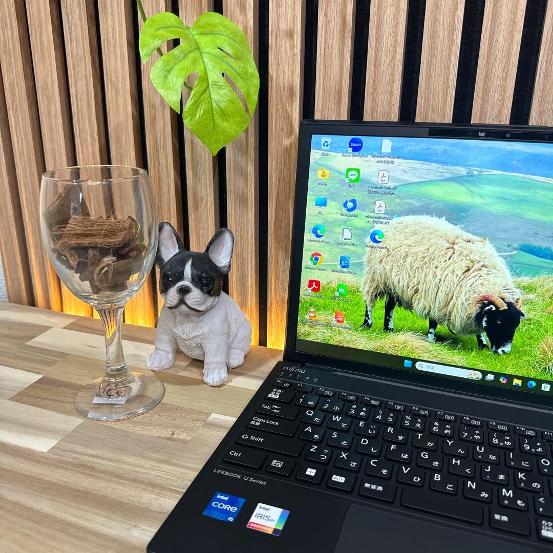 LTE 2023年モデル‼️LIFEBOOK☘13.3インチ☘️軽量ノートパソコン