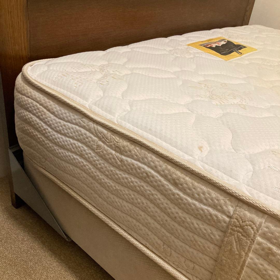 【シモンズ】ダブルベッド　ダブルクッションタイプ　ヘッドボード　ボトムクッション