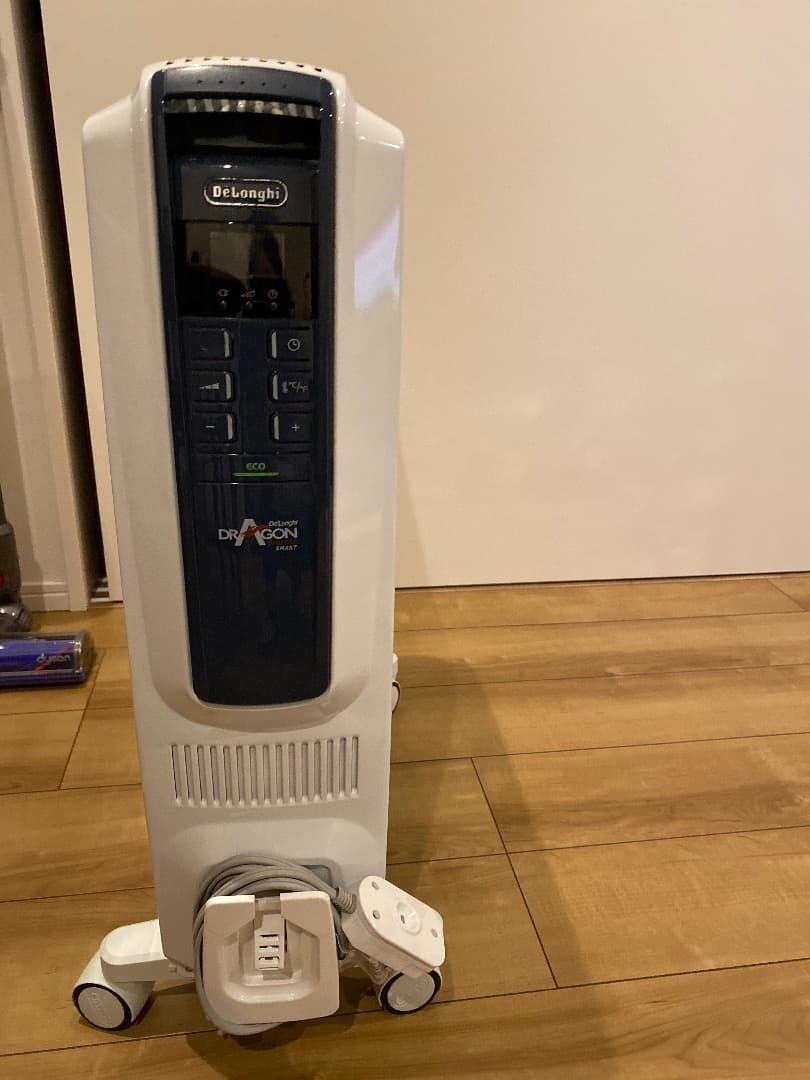 デロンギ　オイルヒーターＱSD0915-ＢＬ