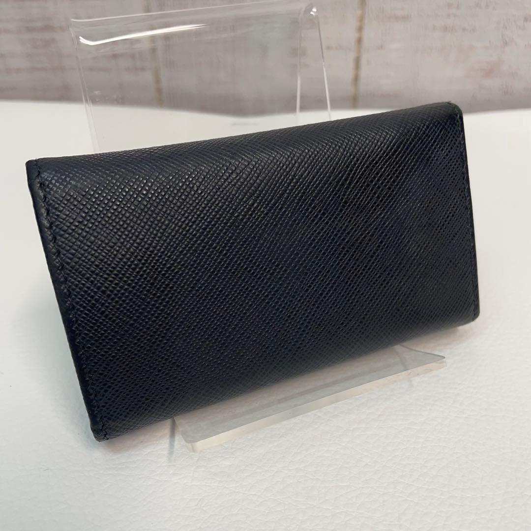 m*e様 PRADA ブラック レザー キーケース