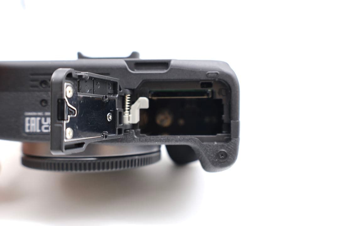 Canon EOS R50 デジタルカメラ 本体　ジャンク　キャノン