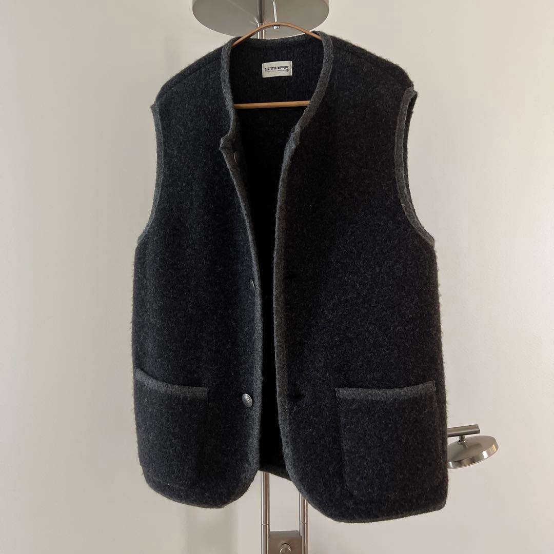 STAPF ウール混紡 ダークグレー ベスト　中古美品
