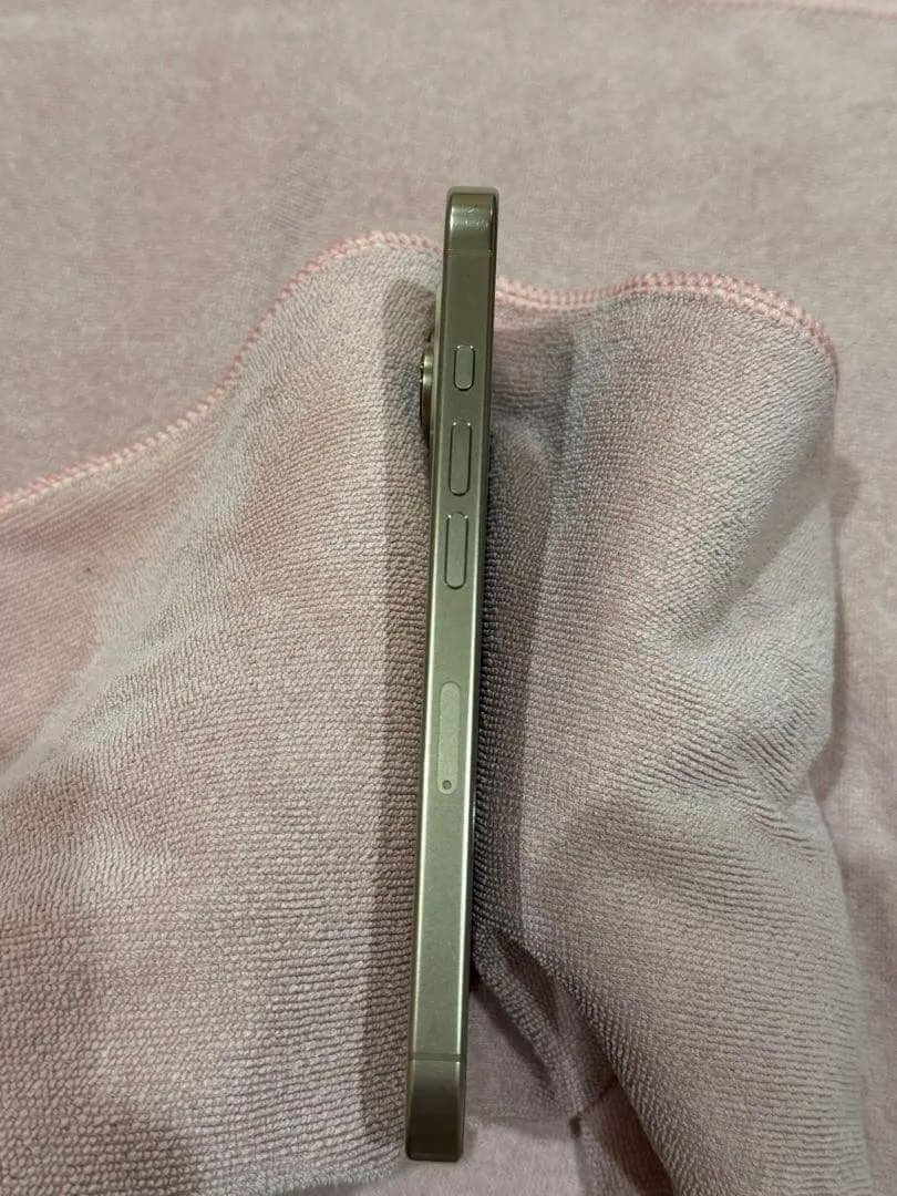 Apple iPhone 16Pro 258 SIMフリー