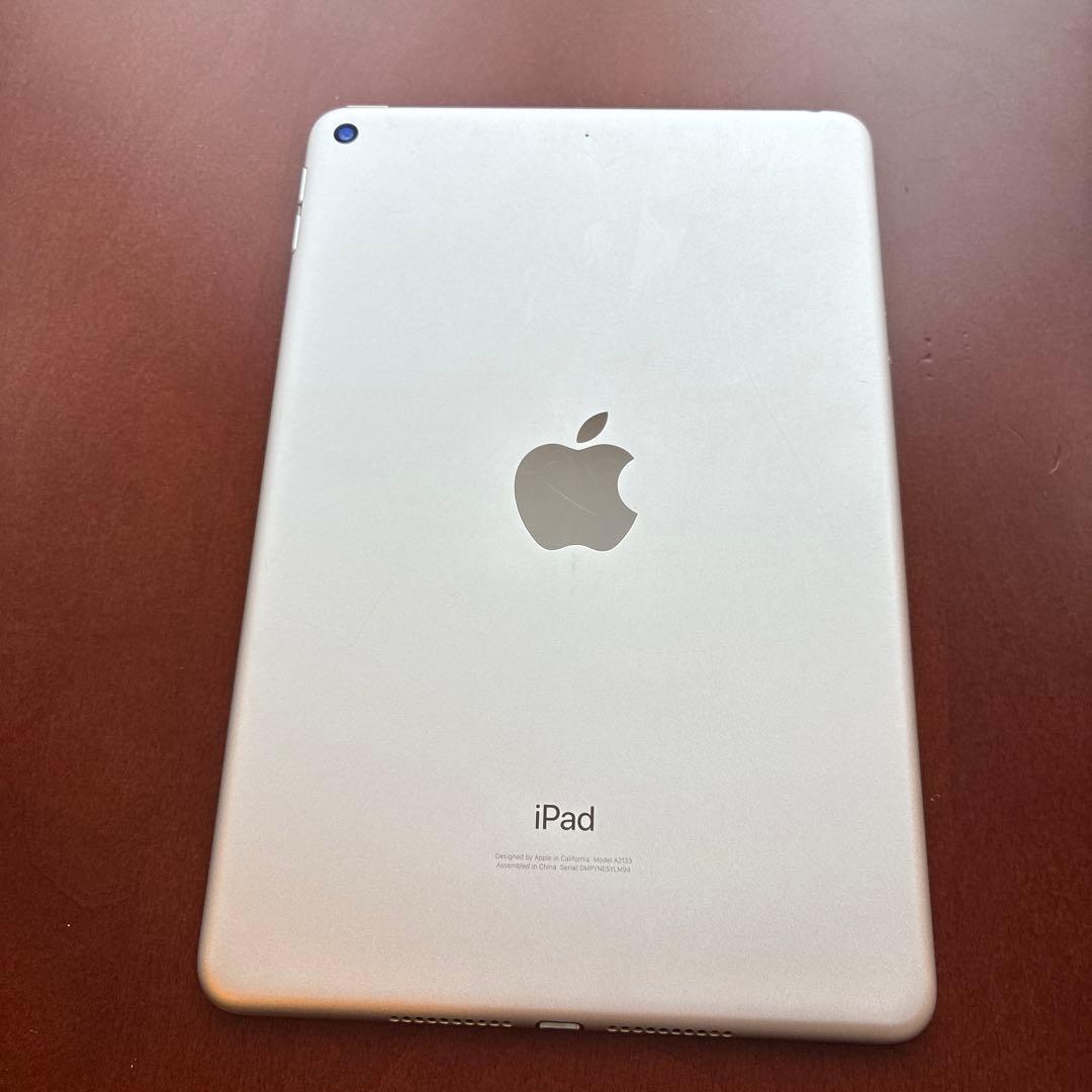 iPad mini（第5世代） シルバー 画面ひび割れ