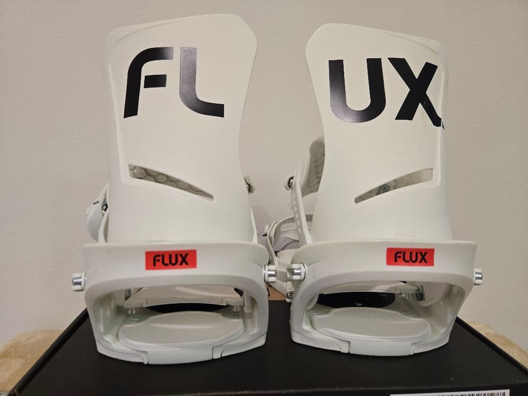 FLUX DS 23-24モデル White スノーボードビンディング