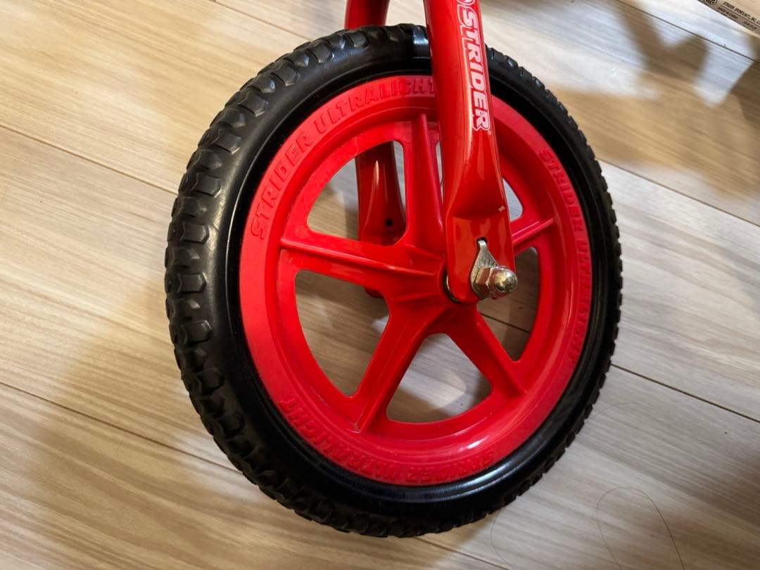 ⭐️evila chi様限定⭐️希少・限定カラー】ストライダー 12インチ