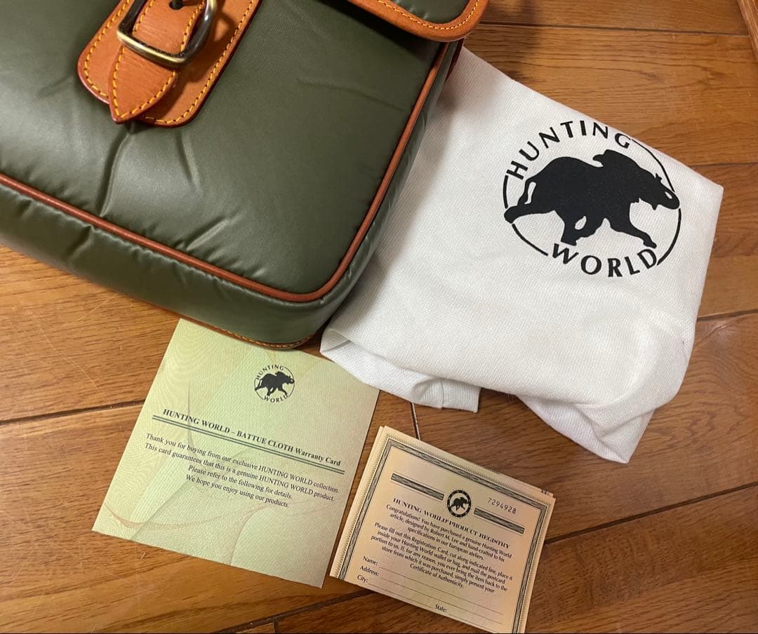 ハンティングワールド グリーン バチュー ショルダーバッグ