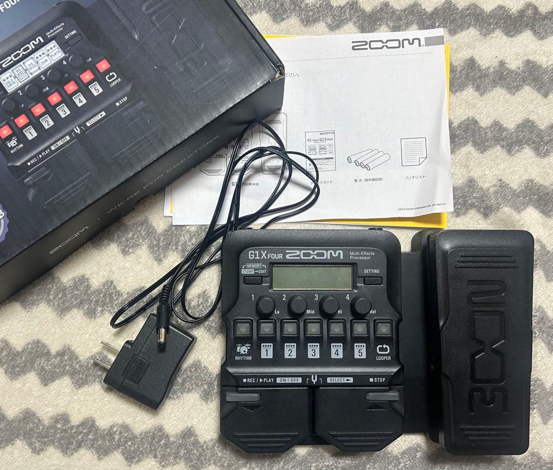 ZOOM G1X FOUR マルチエフェクターメルちゃん