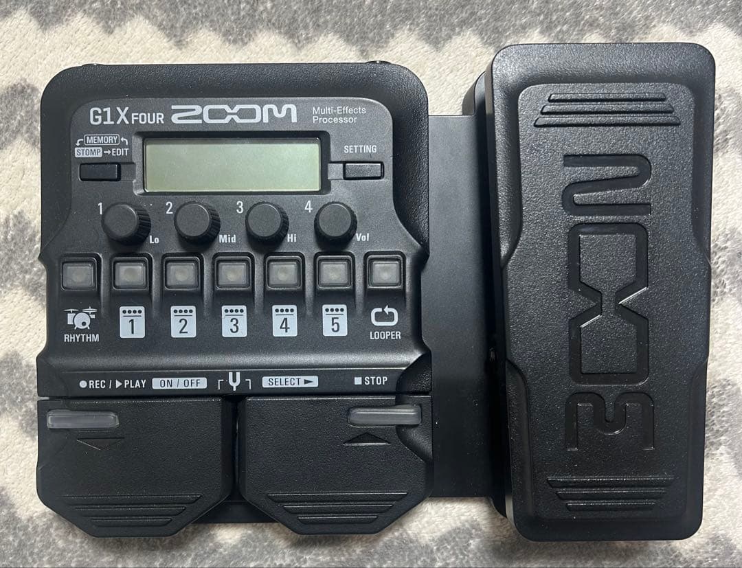 ZOOM G1X FOUR マルチエフェクターメルちゃん