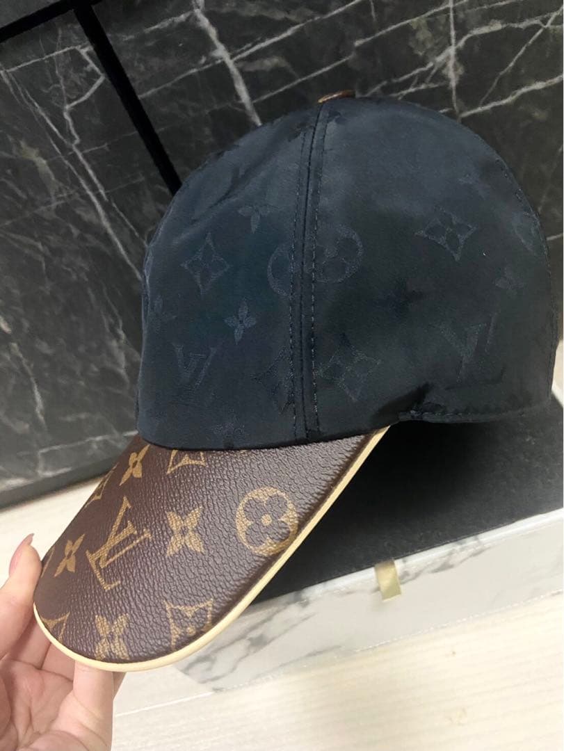LOUISVUITTON ルイヴィトン〈キャップ ウ パ キャップ 〉モノグラム