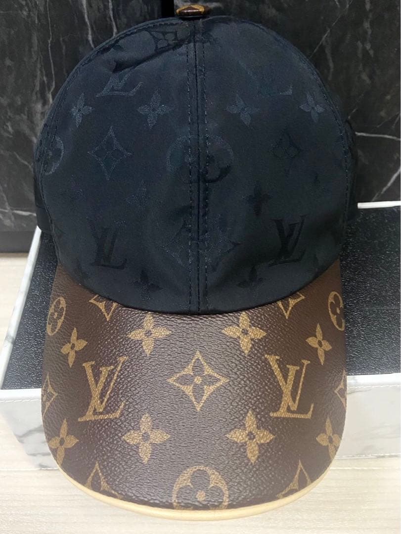 LOUISVUITTON ルイヴィトン〈キャップ ウ パ キャップ 〉モノグラム