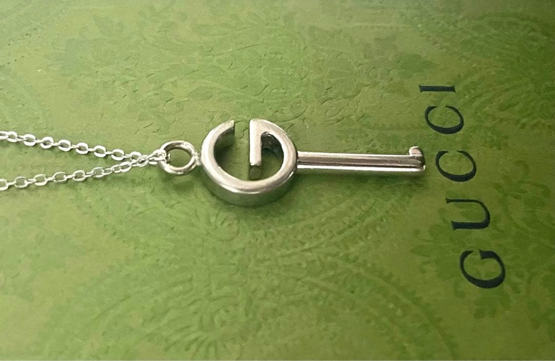 ⭐︎極美品 GUCCI GGロゴチャームネックレス 【確実正規品】