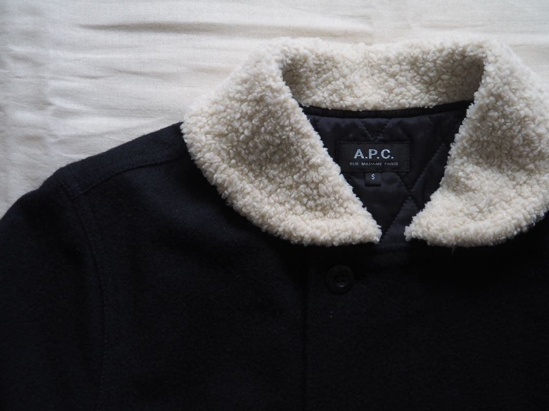 A.P.C. ネイビー ウールボア襟ジャケット