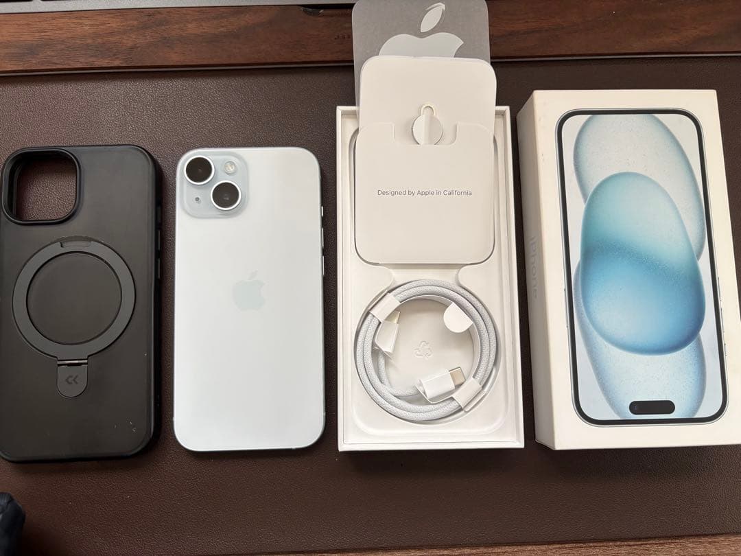 【美品】Apple iPhone15 128GB ホワイト ケース付き