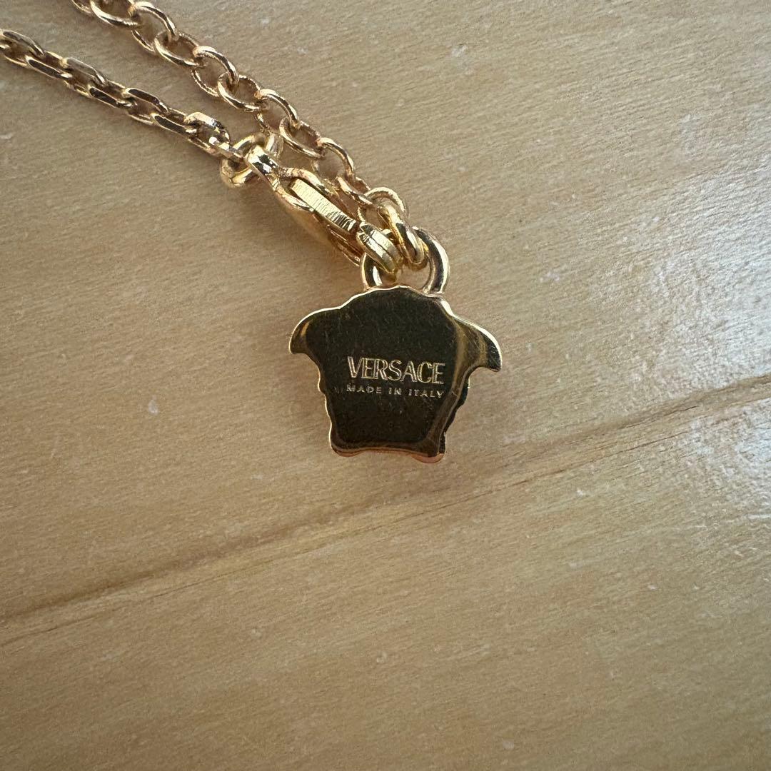 国内正規品　VERSACE ヴェルサーチェ　メドゥーサネックレス　ゴールド