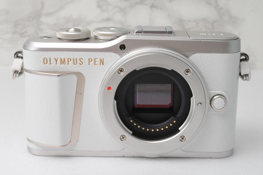 ショット数新品級 OLYMPUS PEN E-PL10⭐️Wi-Fi ホワイト