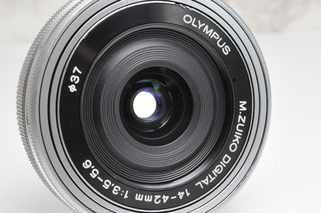 ショット数新品級 OLYMPUS PEN E-PL10⭐️Wi-Fi ホワイト