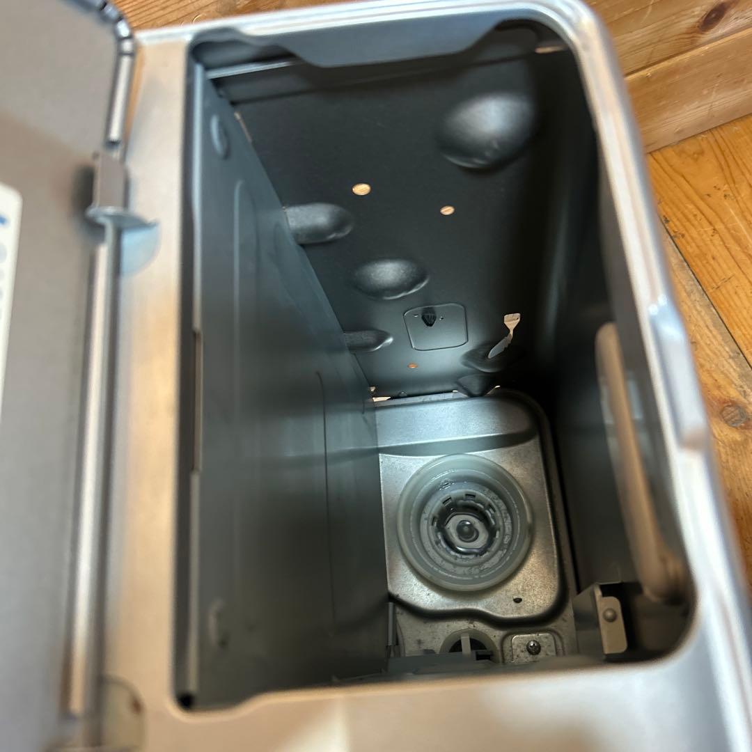 送料無料ダイニチ　Dainichi 石油ファンヒーター FW-25S　2018年