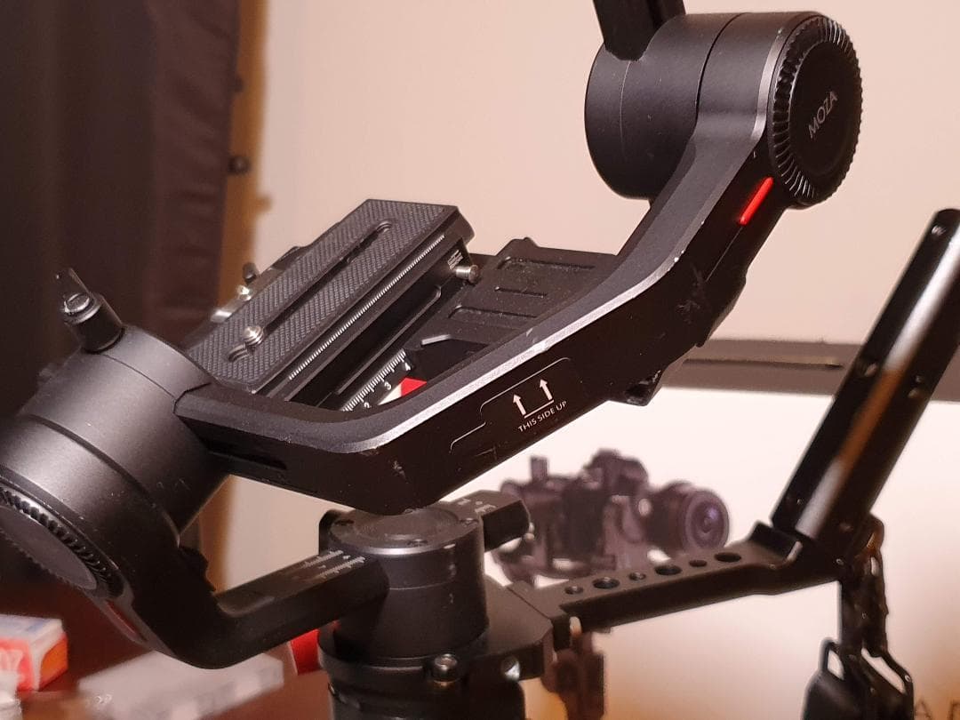 MOZA Air 2＋ハンドルおまけ 3軸ジンバル スタビライザー 中古完動品