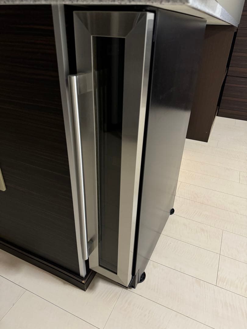 K9　Dometic ST7 ワインセラー 7本用