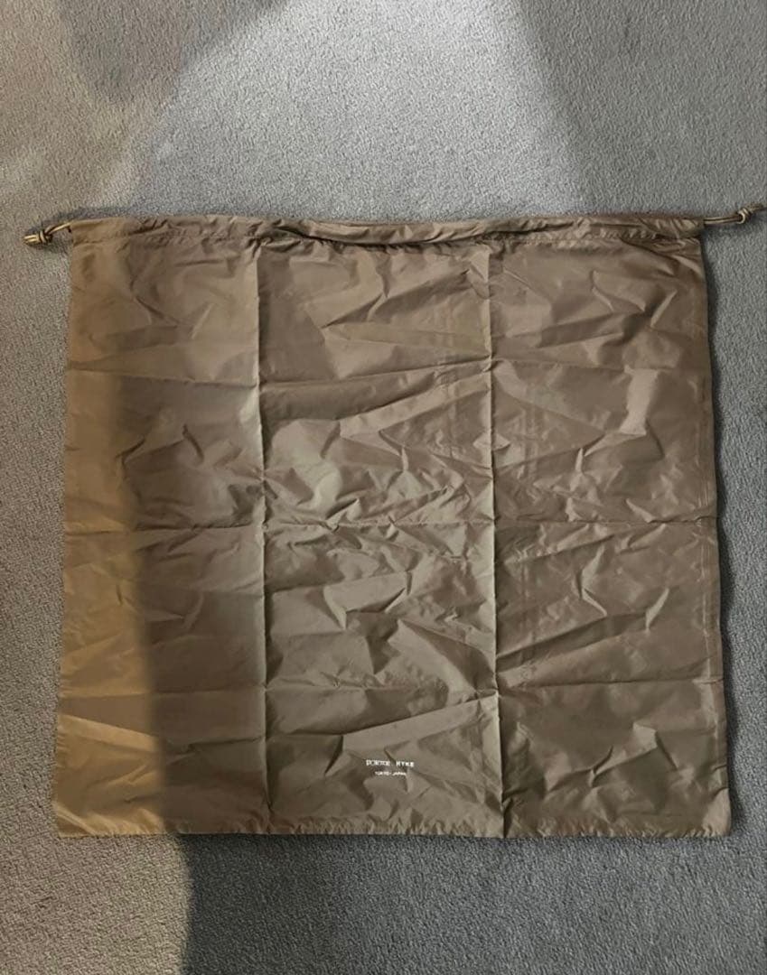 HYKE✖PORTER コラボのヘルメットバック　ベージュ