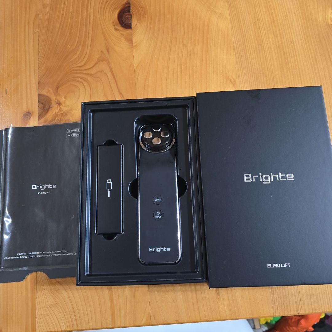 ブライト エレキリフト / Brighte ELEKI LIFT 美顔器