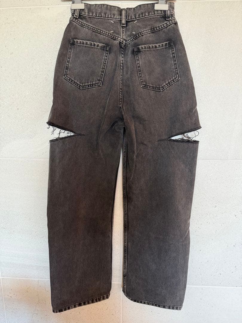 ぽんマルジェラブラックカットアウトデザイン デニムパンツ