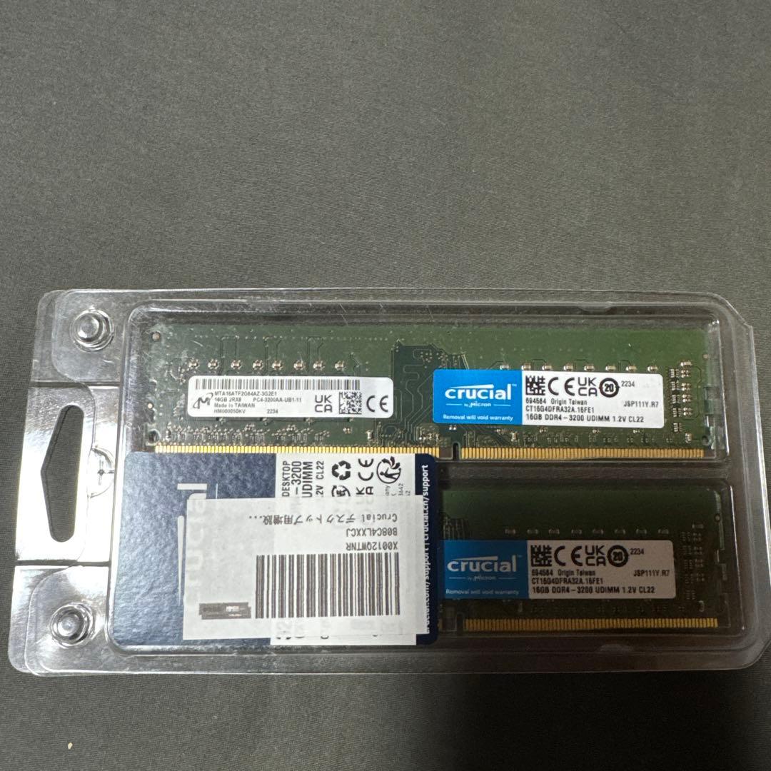Crucial 16GB×2枚DDR4 3200MHz メモリ
