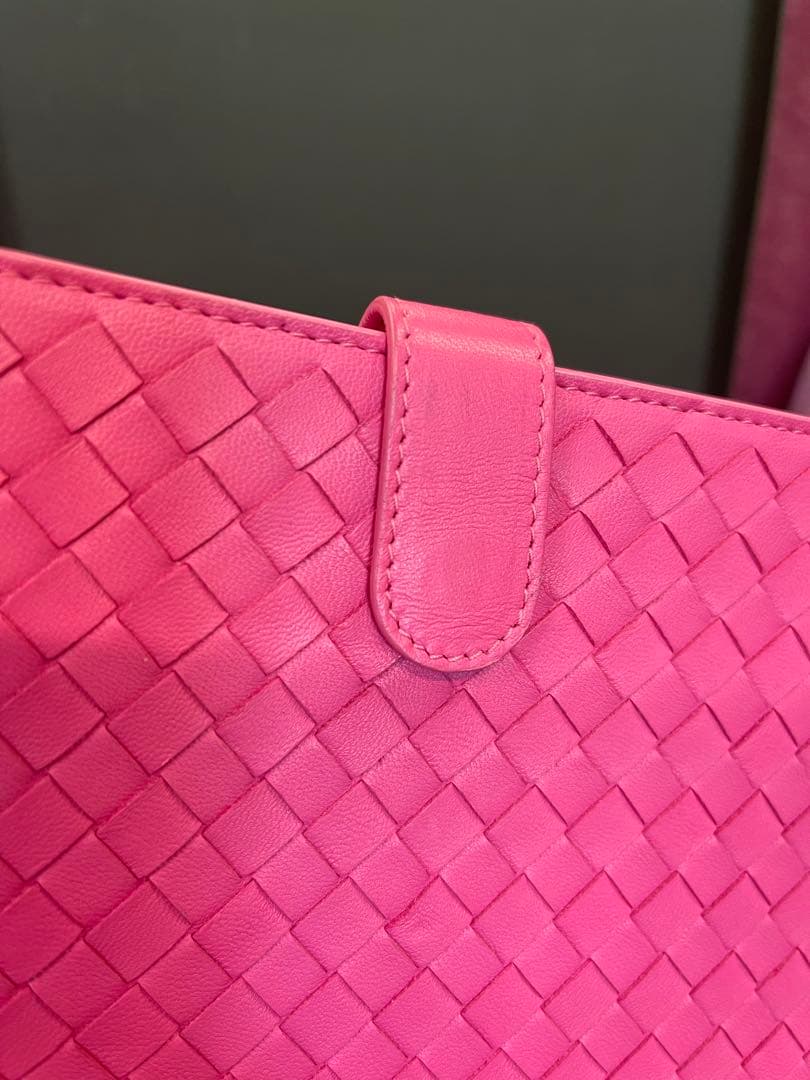 新品同様★BOTTEGAボッテガヴェネタ★イントレチャートレザーiPadケース