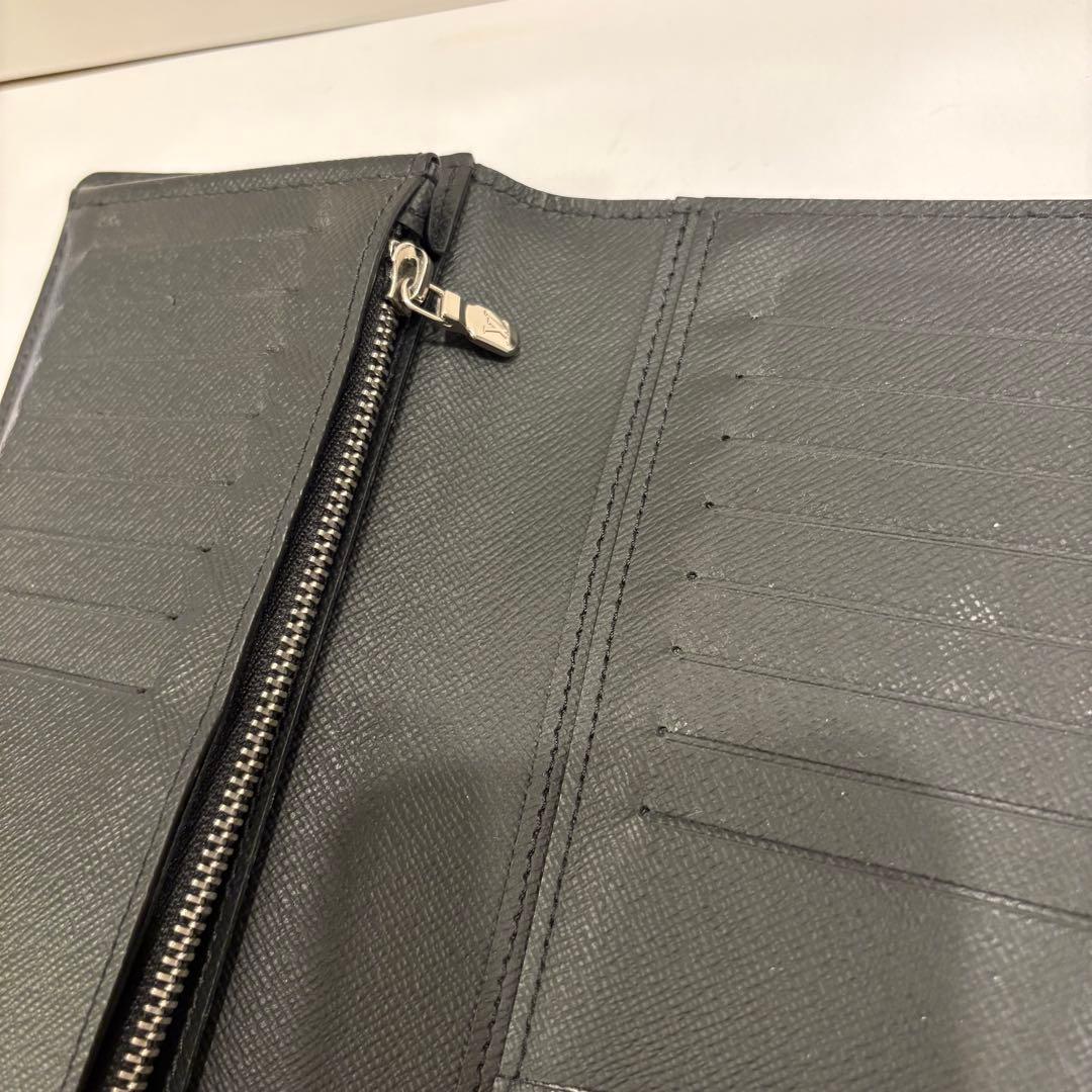 Louis Vuitton エピレザー 長財布 ブラック