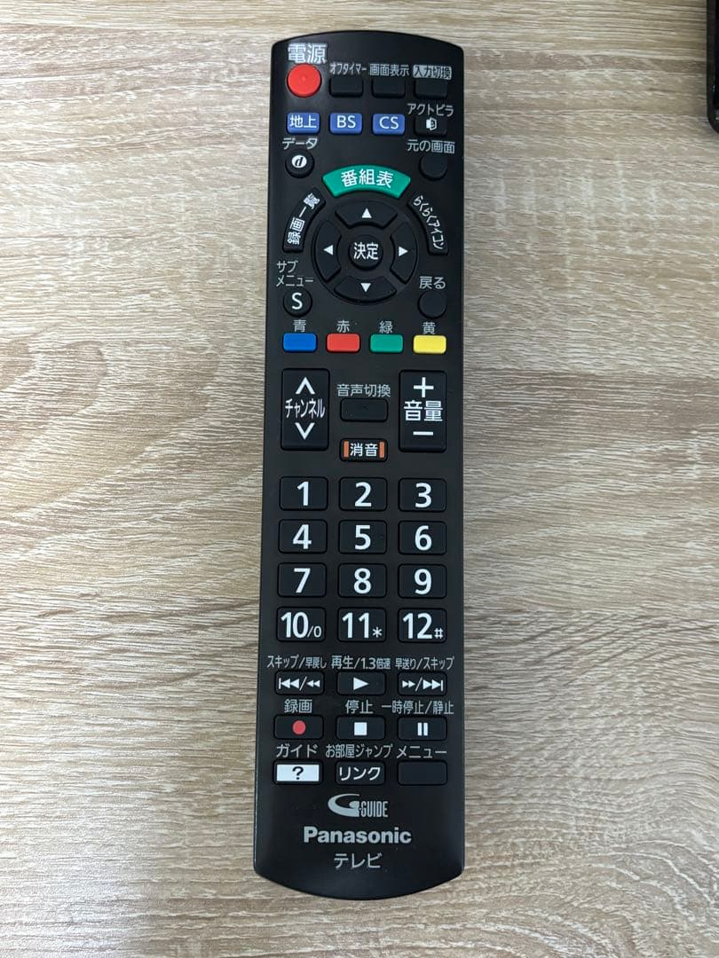 Panasonic 32型テレビ TH-32F300 2019年製 リモコン付