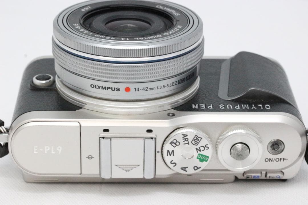 OLYMPUS PEN E-PL9 14-42mm EZ レンズキット ブラック