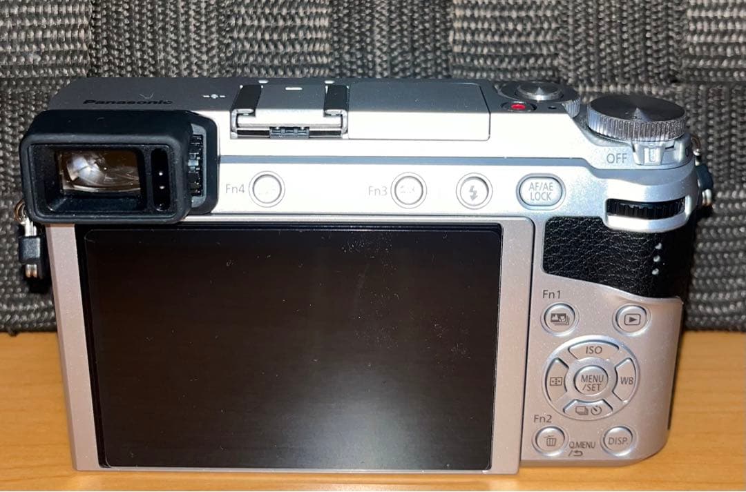 LUMIX DMC-GX7MK2K 本体　標準ズームレンズ付